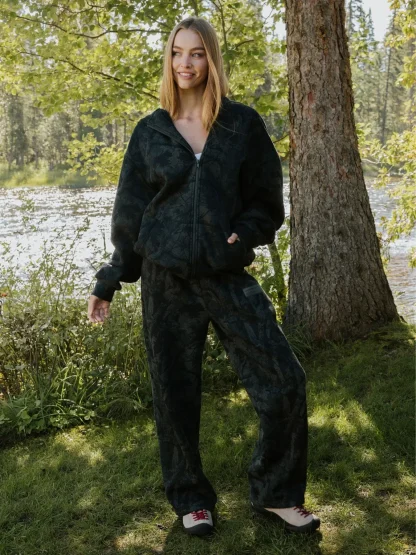 Camouflage Straight-Leg Sweatpants - Rosewood