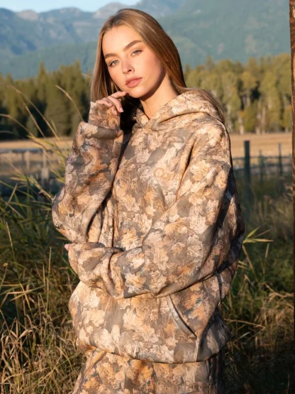 Pullover Hoodie - Sand Snake