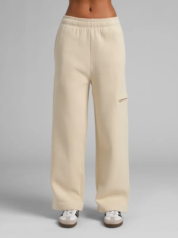 Travel Straight-Leg Sweatpants - Powder Pink