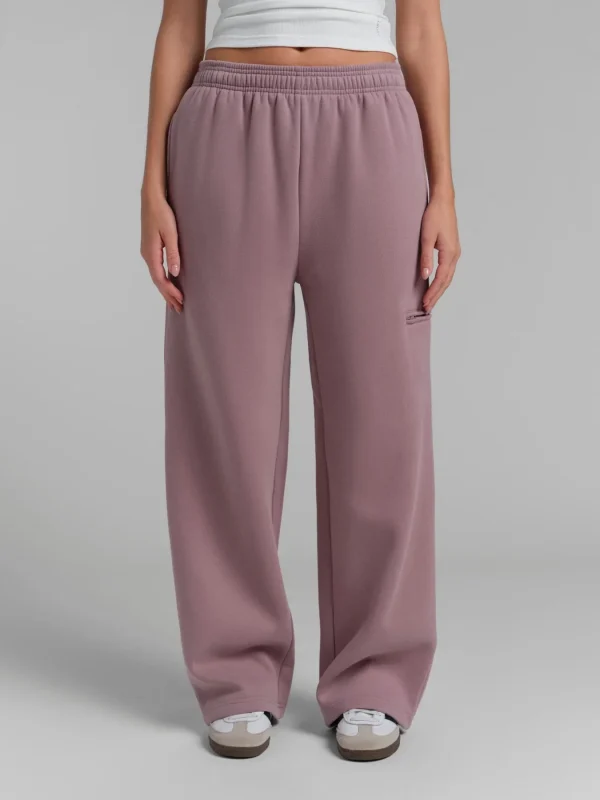 Travel Straight-Leg Sweatpants - Powder Pink